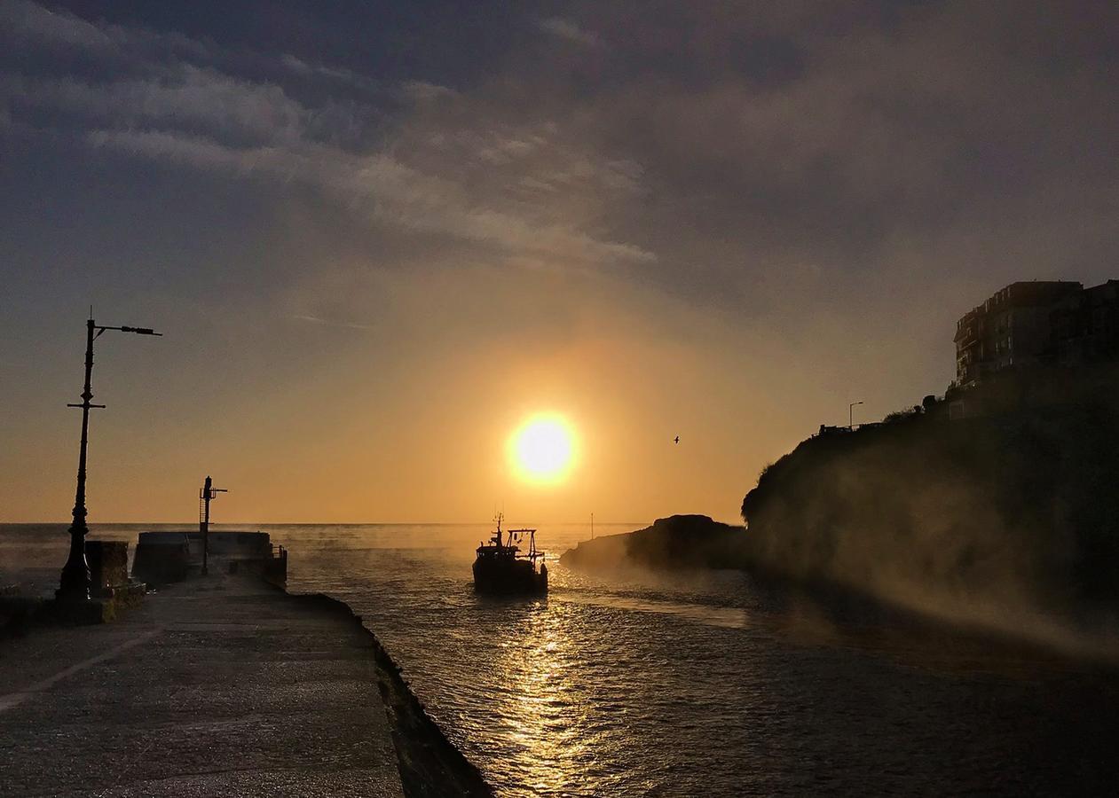 Jolly Sailor Inn Looe Zewnętrze zdjęcie